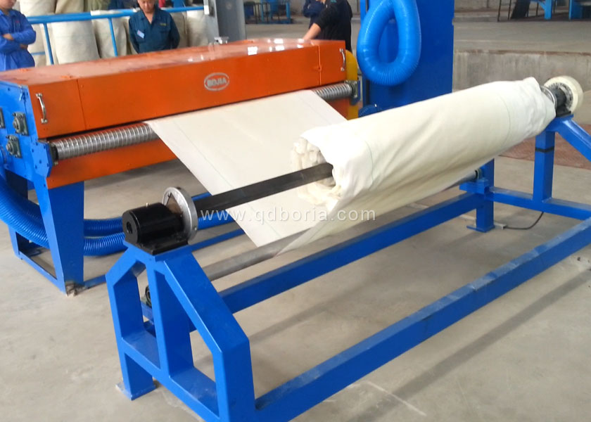 Cushion cloth renovating machine